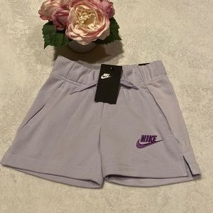 NWT NIKE Standard Fit Elastic Drawstring Waist Girls Size XS Lavender Shorts